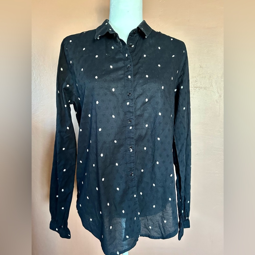 Scotch & Soda. Black button down shirt with white hearts. Size L.